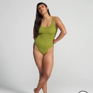 youswim aplomb one piece in fern NWT